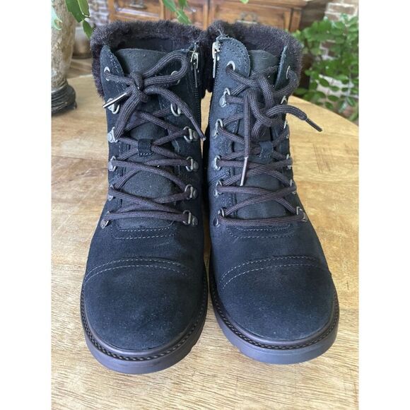 UGG Black Suede Shearling Hiker Boots Women Size 5 US 37 EU Lace Up Zip Winter - Picture 2 of 9